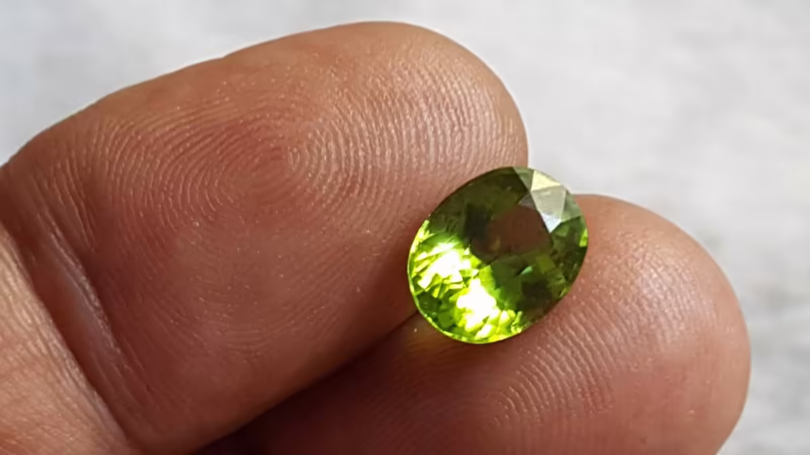 Peridot cut stones
