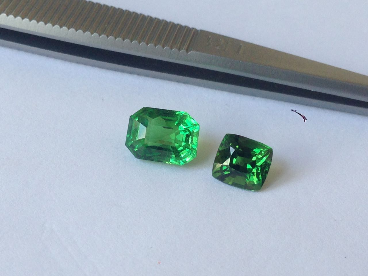 Tsavorite Garnet rough stones
